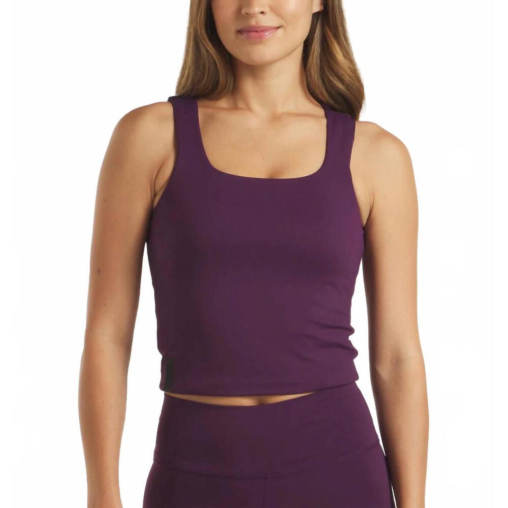 NEW UNRL performa fitted tank in dark plum